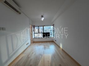 Practical layout, high floor, bright and airy, convenient location