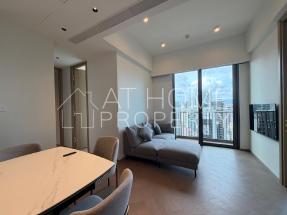 Brand new apartment, open city view, quiet location