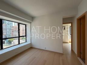 Newly refurbished, bright and airy, open city view, quiet location