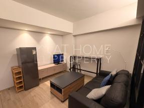 Fully furnished, convenient location