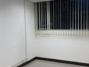 寫字樓靚裝修，交通便利，有匙