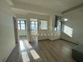 Bright and airy, practical layout, convenient location