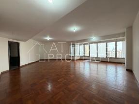 Prime location, prestigious estate, efficient floor plan