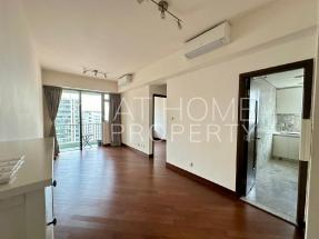 High floor, bright and airy, practical layout, quiet location