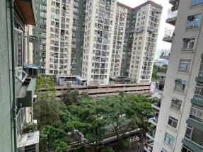 靚則2房/ 間格四正/ 四通八達, 交通非常便利.
