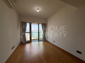 Good condition, stunning city view, convenient location