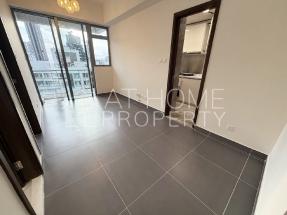 High floor, good condition, quiet location