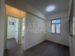 Neat and tidy, convenient location, bright and open view