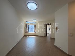 Practical layout, bright and airy, dual entrance