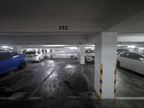 可充電、孖位、室內有蓋停車場 🔋