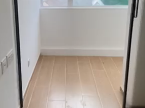 裝修舒適，一房一廳，有電梯，大閘，保安，街窗