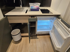 全新長沙灣新樓未住過 近雙鐵 配套齊全